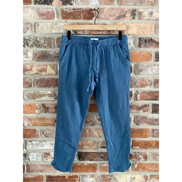 Pact Pants & Jumpsuits Pact Crinkle Organic Cotton Gauze Crop Pants